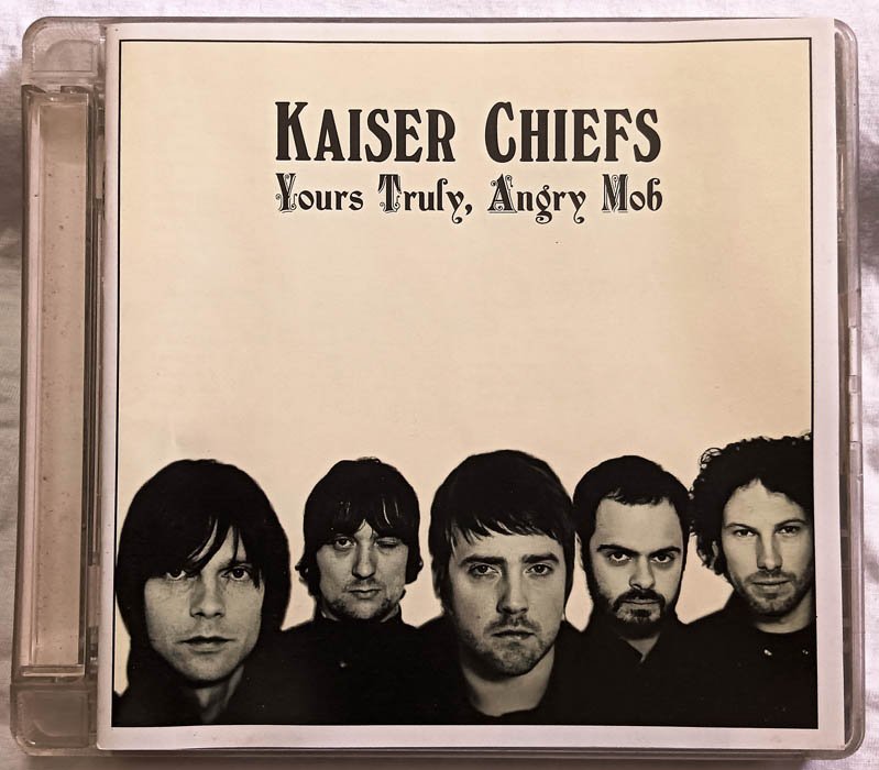 Kaiser Chiefs yours Truly Angry Mob Album Audio Cd